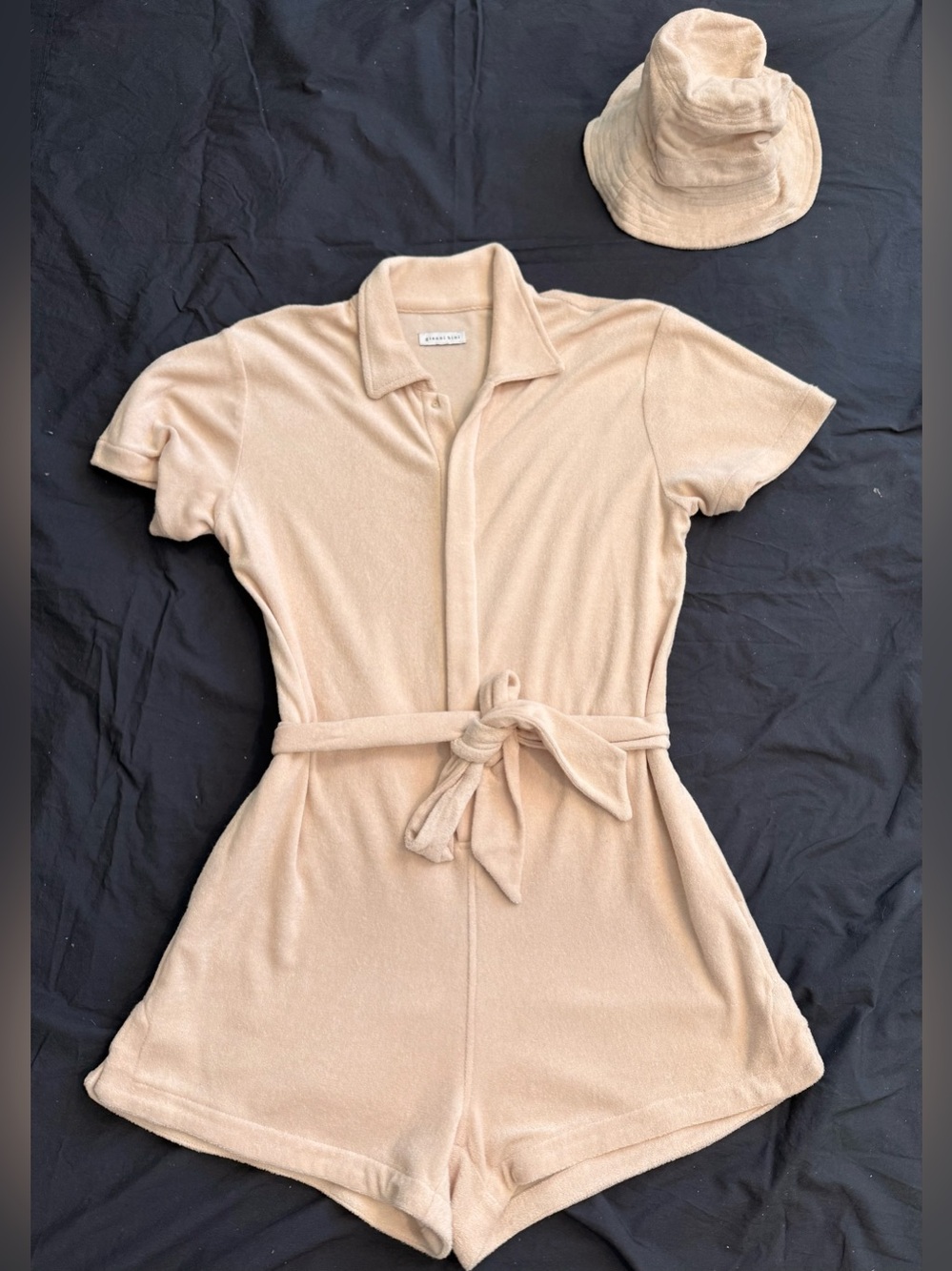 Gianni Bini Light Beige Terry Short Sleeve Elisa Romper with belt and Hat - Picture 3 of 8